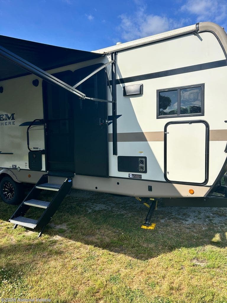 Used 2024 Forest River Salem Hemisphere 270FKS available in Jacksonville, North Carolina