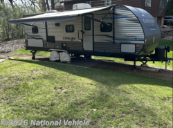 Used 2020 Coachmen Catalina Summit 261BHS available in Wayzata, Minnesota