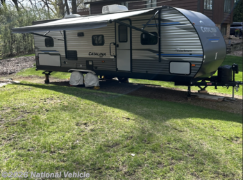 Used 2020 Coachmen Catalina Summit 261BHS available in Wayzata, Minnesota