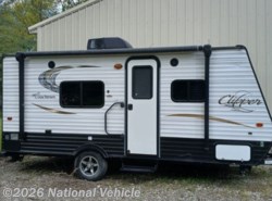 Used 2017 Coachmen Clipper 17FQ available in North Ridgeville, Ohio