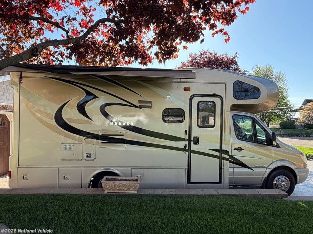 Used 2009 Monaco RV Covina 24RFS available in Dalzell, Illinois