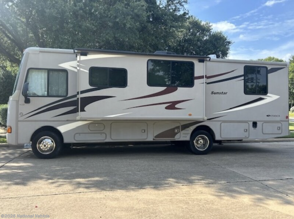 Used 2014 Itasca Sunstar 31KE available in Allen, Texas