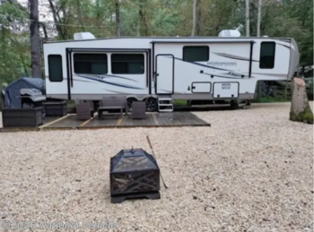 Used 2021 Forest River Salem Hemisphere Elite 34RL available in Keyport, New Jersey