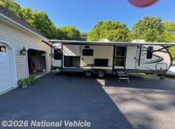 Used 2019 Forest River Salem Hemisphere GLX 273RL available in Chagrin Falls, Ohio