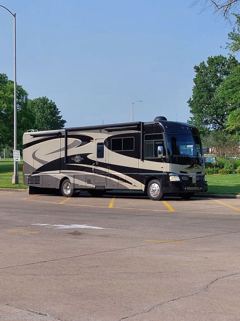Used 2009 Itasca Suncruiser 35P available in Alpharetta, Georgia
