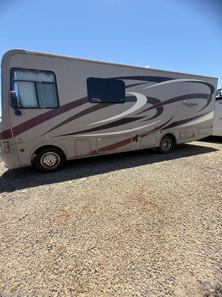 Used 2014 Coachmen Pursuit 27KB available in Clovis, California