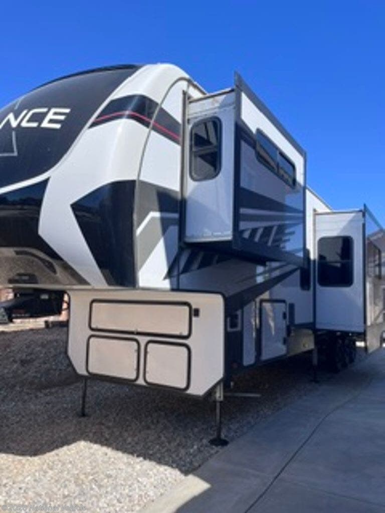 Used 2022 Alliance RV Valor 40V13 available in Hesperia, California