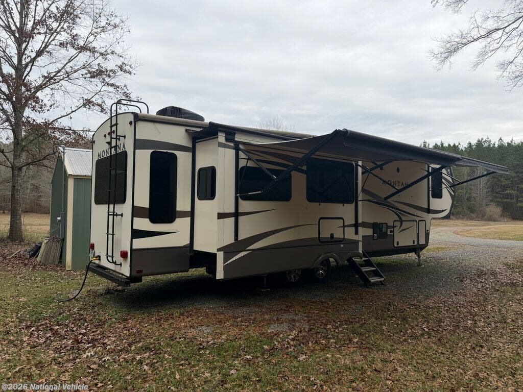 Used 2018 Keystone Montana 3721RL available in Raleigh, Mississippi