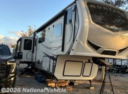 Used 2018 Keystone Montana 3810MS available in Apple Valley, California