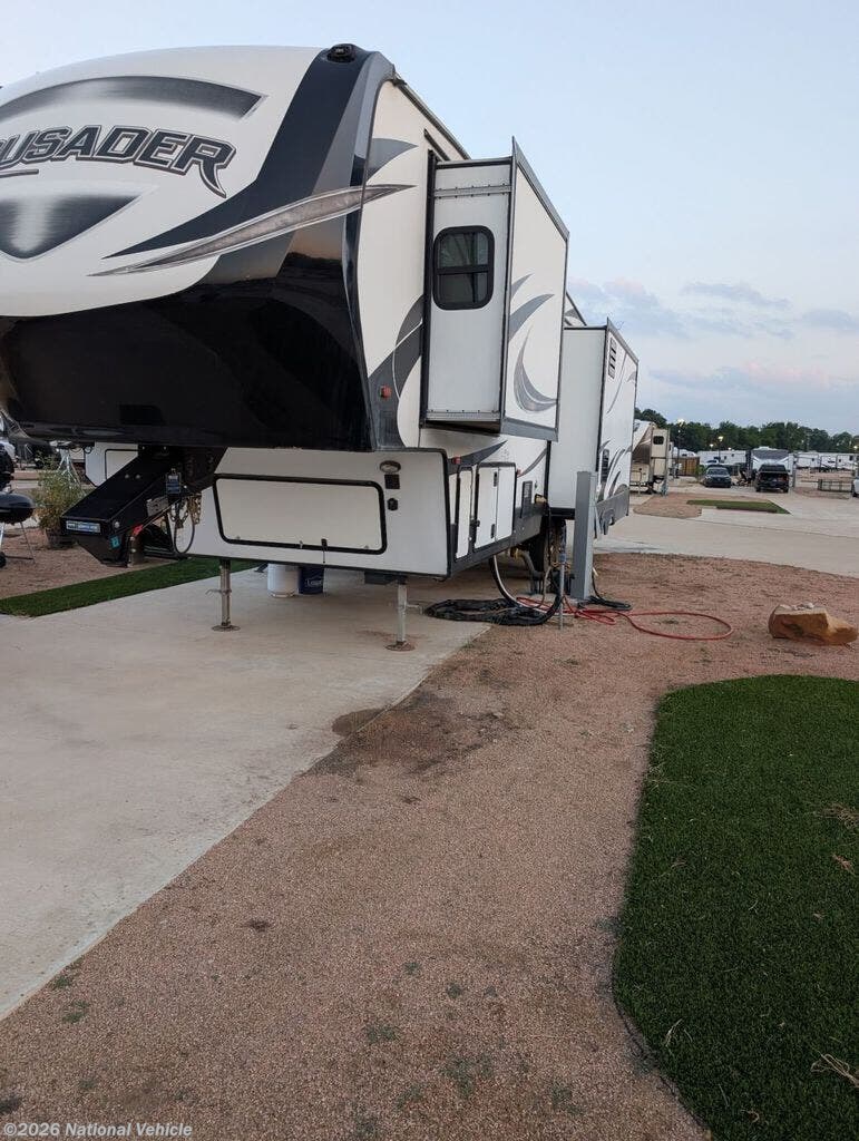 Used 2018 Prime Time Crusader 340RST available in Simms, Texas