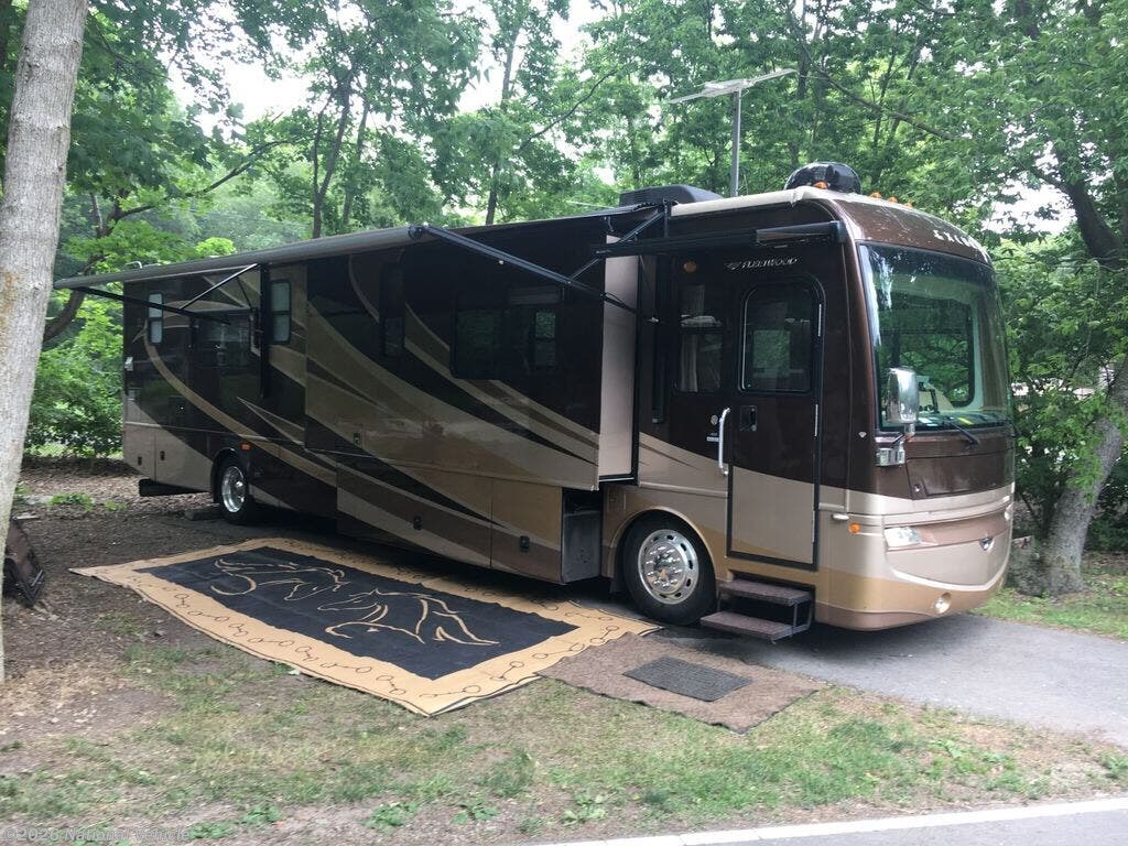 Used 2008 Fleetwood Excursion 40E available in Taylor Mill, Kentucky