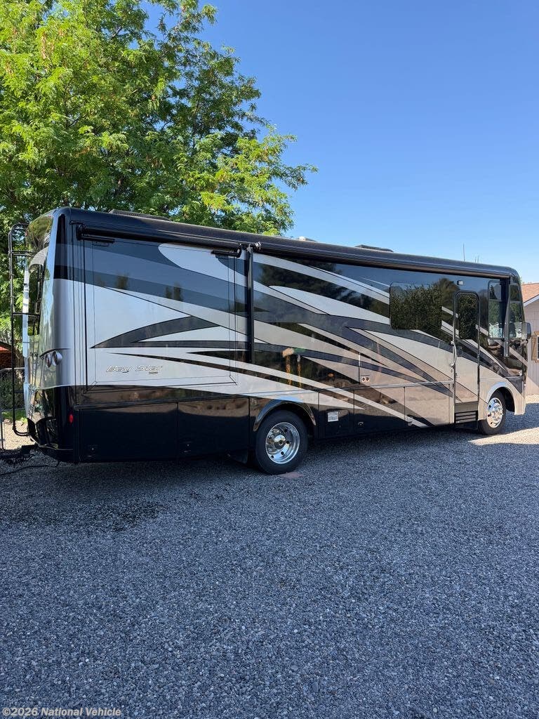 Used 2020 Newmar Bay Star 3014 available in Cedaredge, Colorado