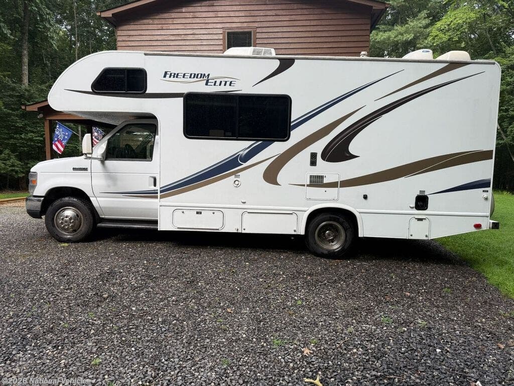 Used 2015 Thor Motor Coach Freedom Elite 22E available in Murphy, North Carolina