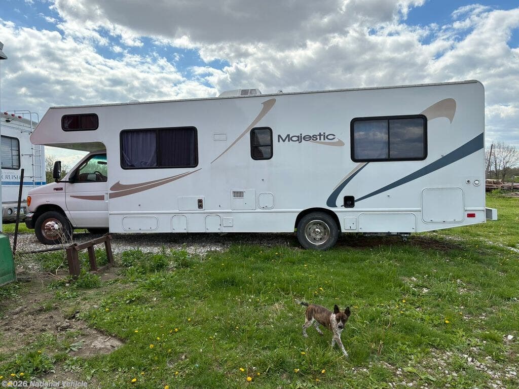 Used 2006 Four Winds  Majestic 28A available in Fairfield, Iowa