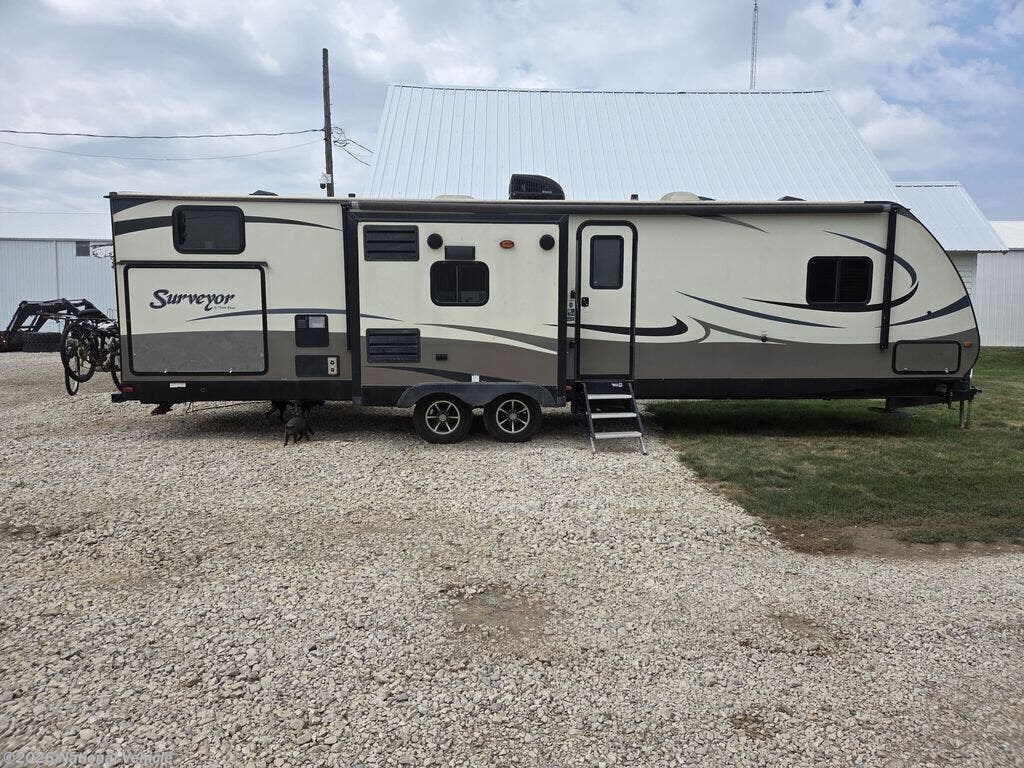 Used 2017 Forest River Surveyor 322BHLE available in Anthon, Iowa