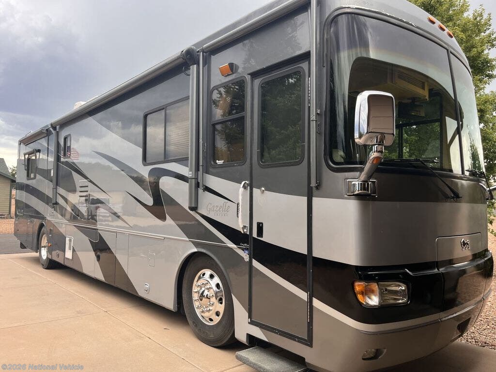 Used 2005 Safari Gazelle 40PBT available in Show Low, Arizona