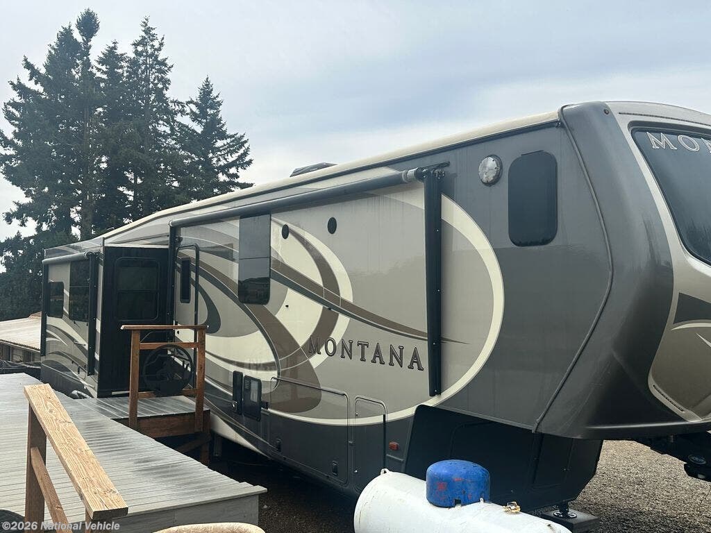 Used 2018 Keystone Montana Legacy Edition 3920FB available in Salem, Oregon