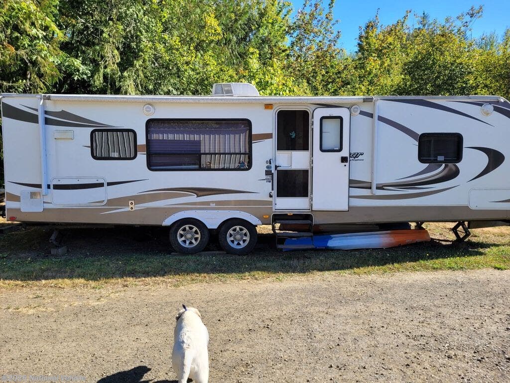 Used 2011 Keystone Cougar 30RKS available in Shelton, Washington