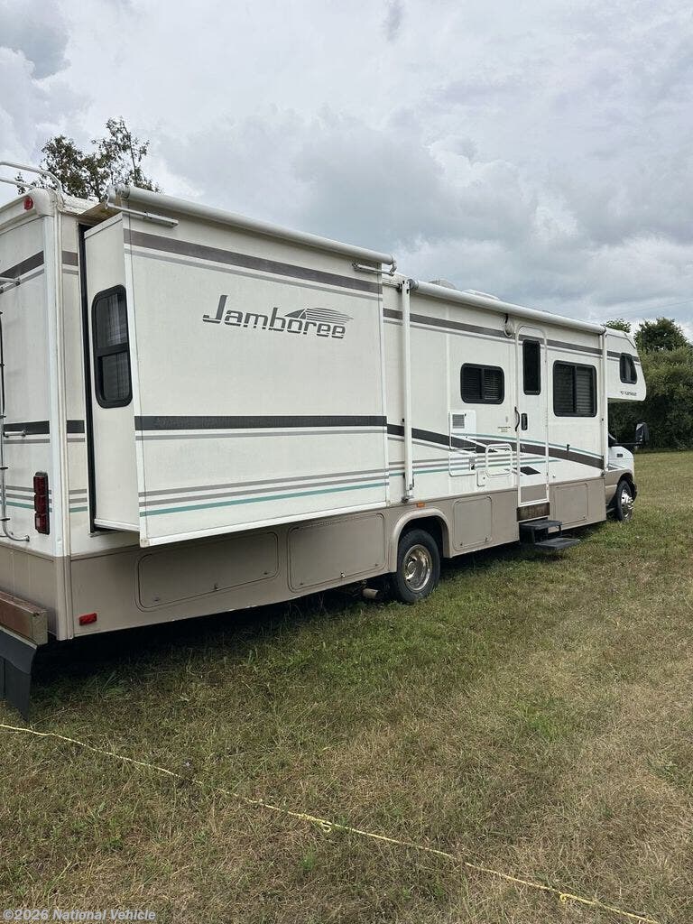 Used 2006 Fleetwood Jamboree 31M available in Onekama, Michigan