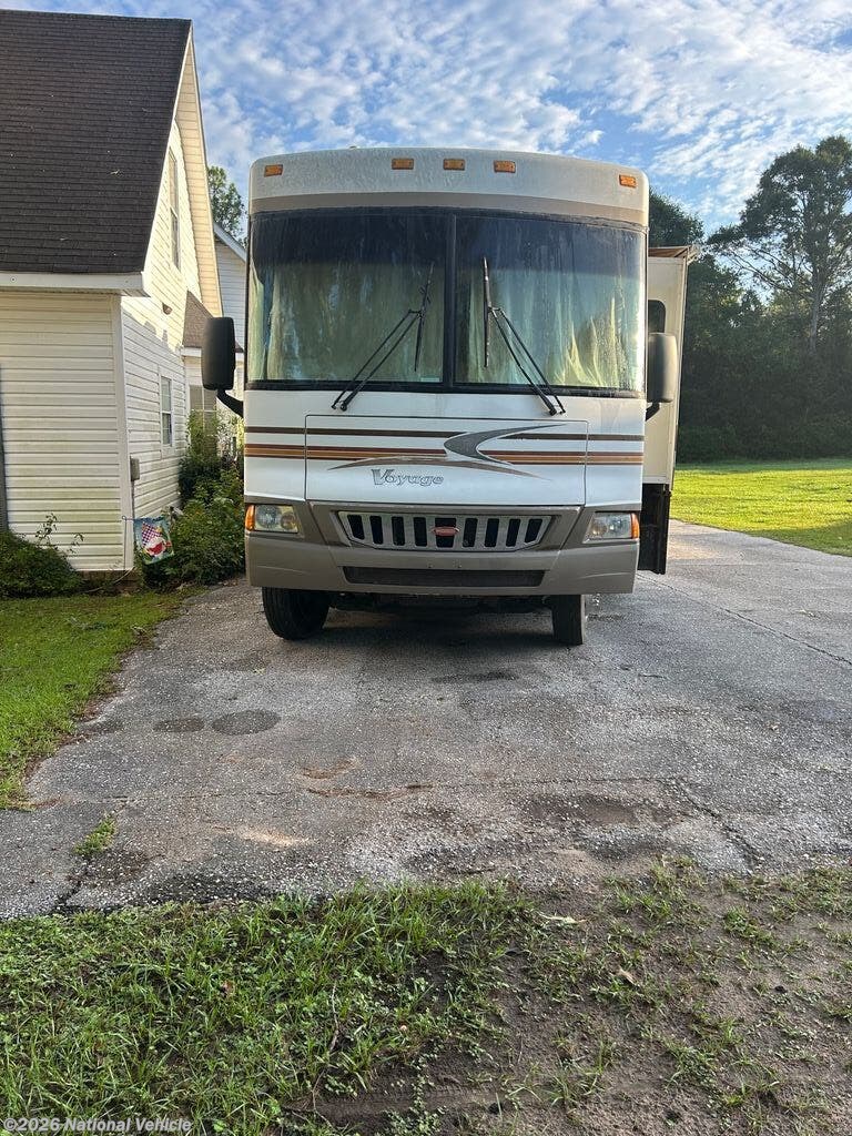 Used 2006 Winnebago Voyage 33V available in Semmes, Alabama
