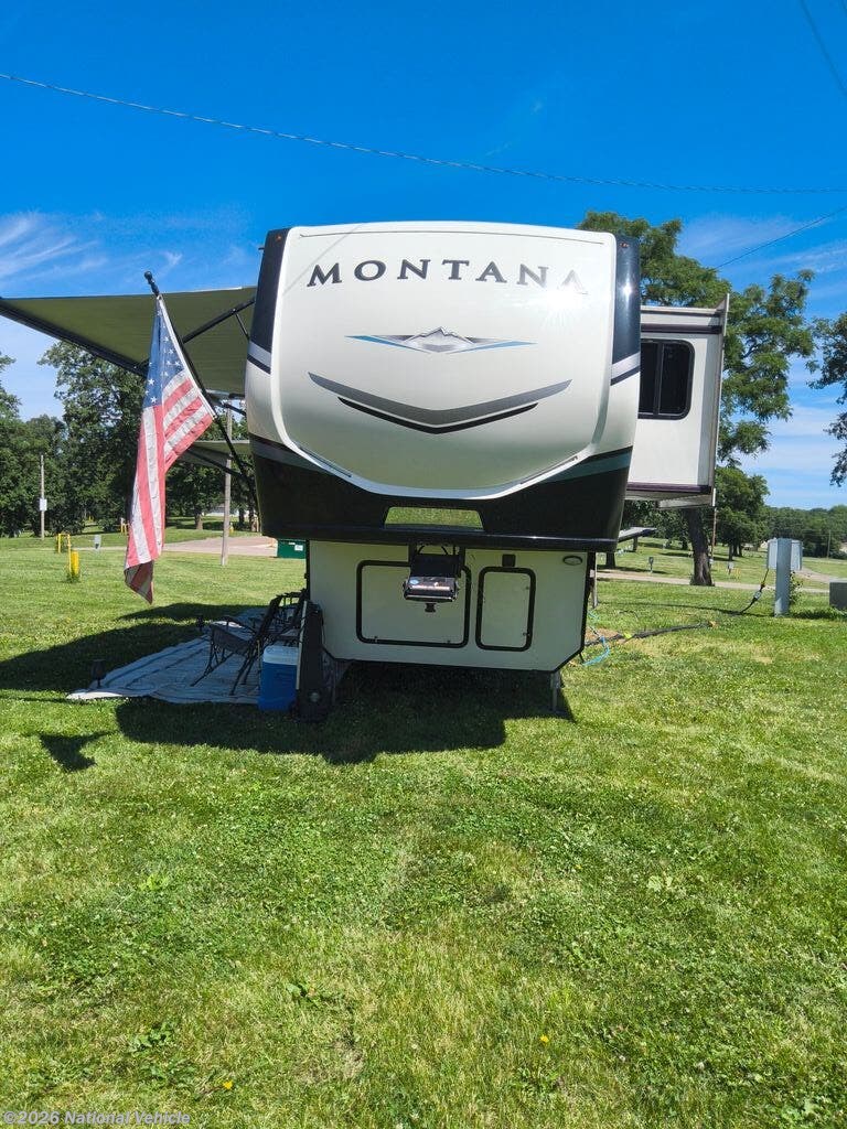 Used 2021 Keystone Montana 3231CK available in Ankeny, Iowa