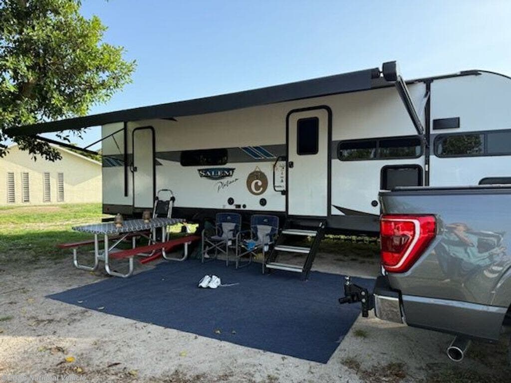 Used 2024 Forest River Salem Platinum 28FKGX available in Deltona, Florida