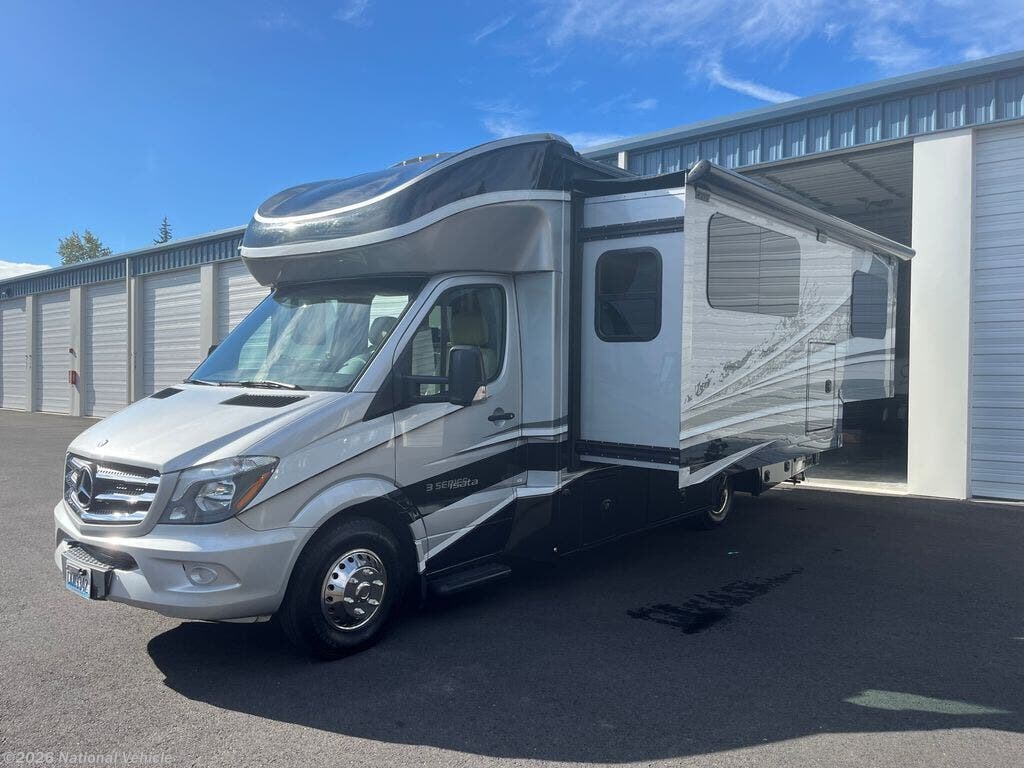 Used 2016 Dynamax Corp  Isata 3 24FW available in Vancouver, Washington