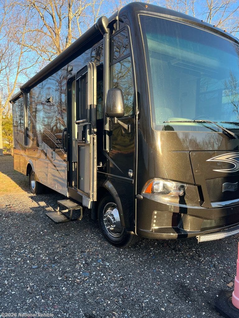 Used 2020  Newmar Bay Star Sport 2702 by Newmar from National Vehicle in Sicklerville, NJ