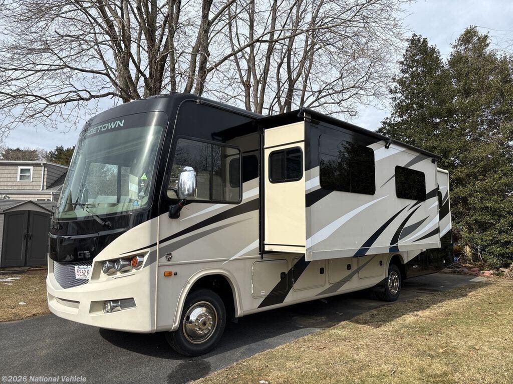 Used 2018  Forest River Georgetown GT5 31L by Forest River from National Vehicle in Middleborough, MA