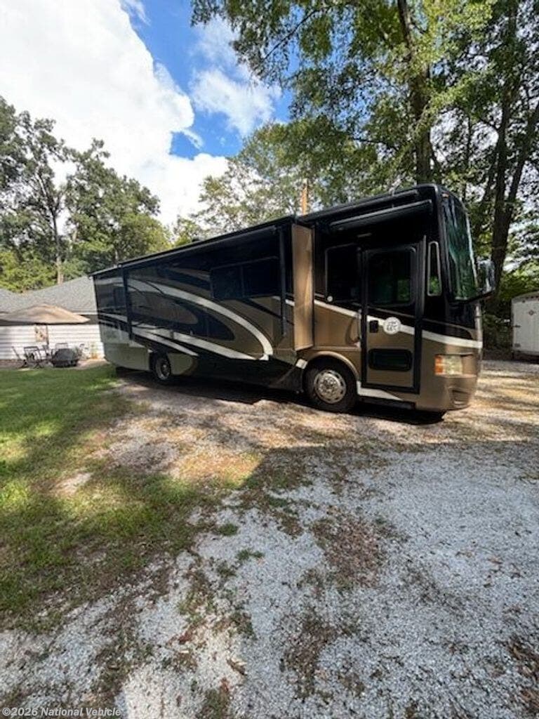 Used 2016  Tiffin Allegro Red 33AA by Tiffin from National Vehicle in Washington, GA