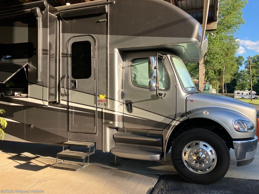 Used 2024  Entegra Coach Accolade 37L by Entegra Coach from National Vehicle in Martinsburg, WV