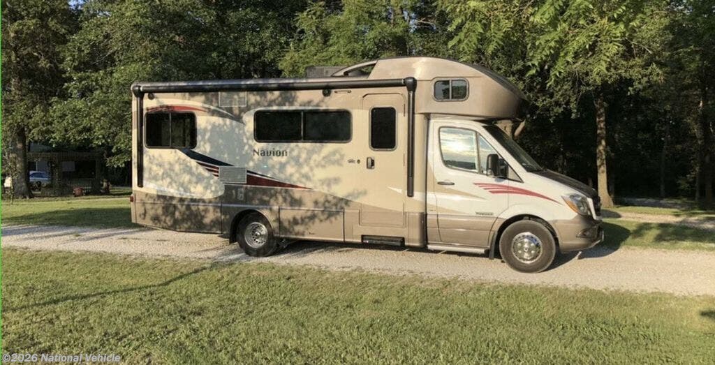 Used 2016  Itasca Navion 24G by Itasca from National Vehicle in Dodd City, TX