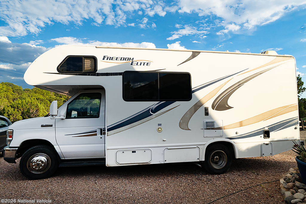 Used 2015  Thor Motor Coach Freedom Elite 22E by Thor Motor Coach from National Vehicle in Santa Fe, NM
