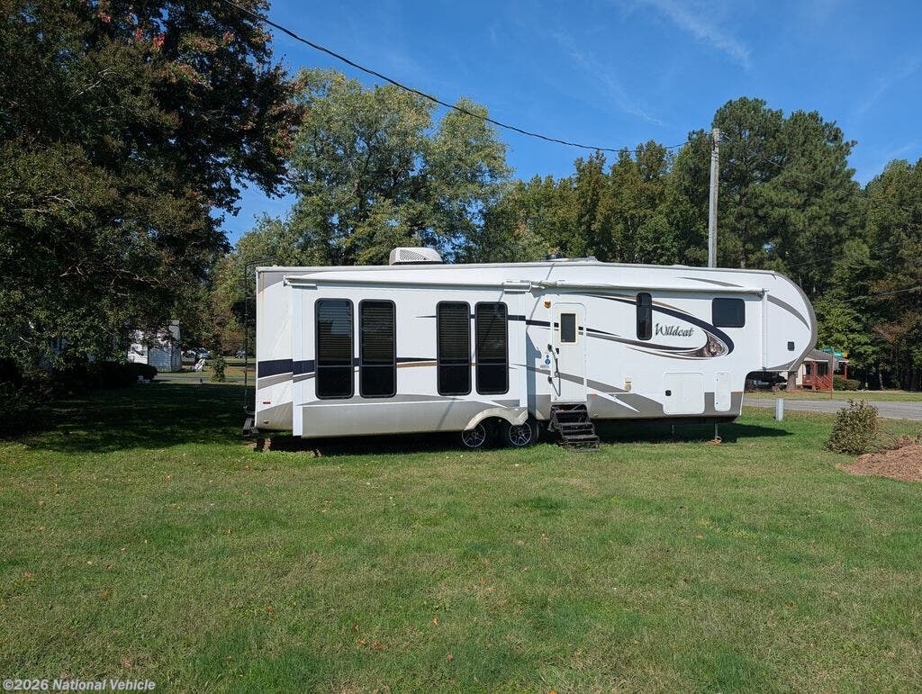 Used 2016  Forest River Wildcat 327CK by Forest River from National Vehicle in Highland Springs, VA
