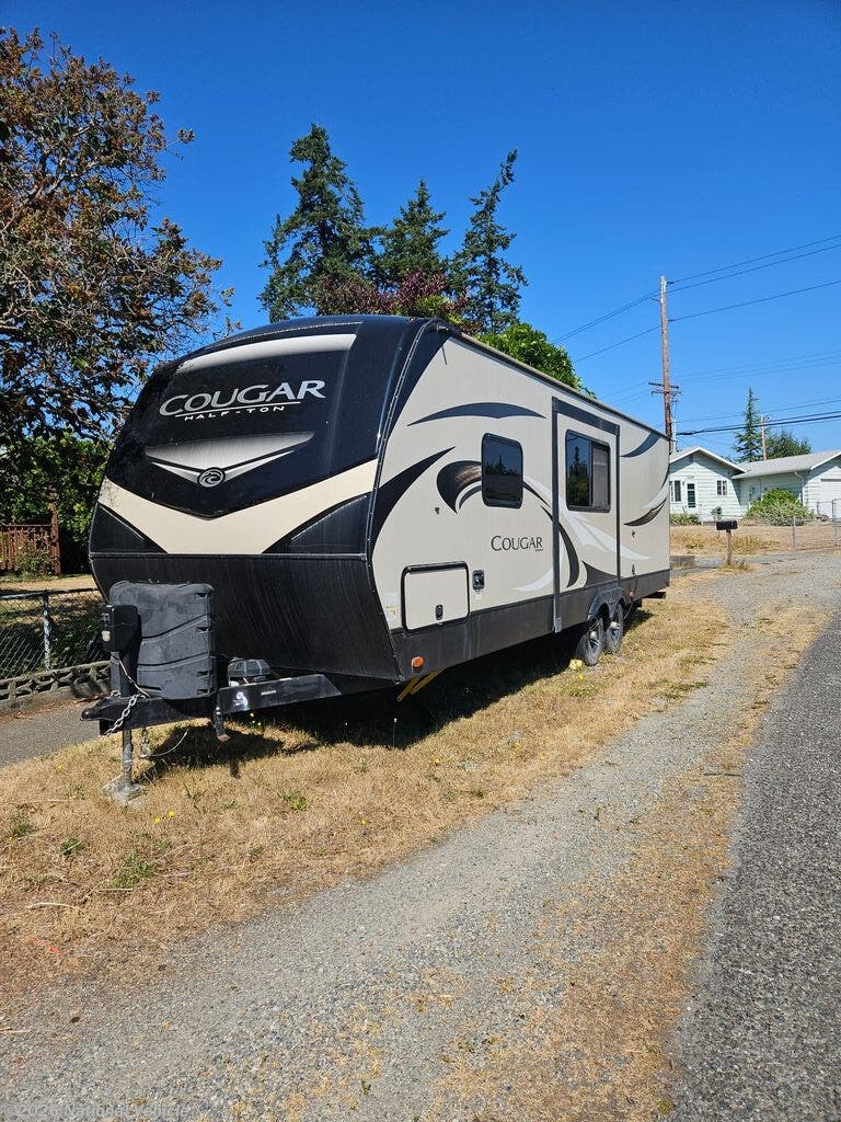 Used 2019  Keystone Cougar 25BHSWE by Keystone from National Vehicle in Oak Harbor, WA