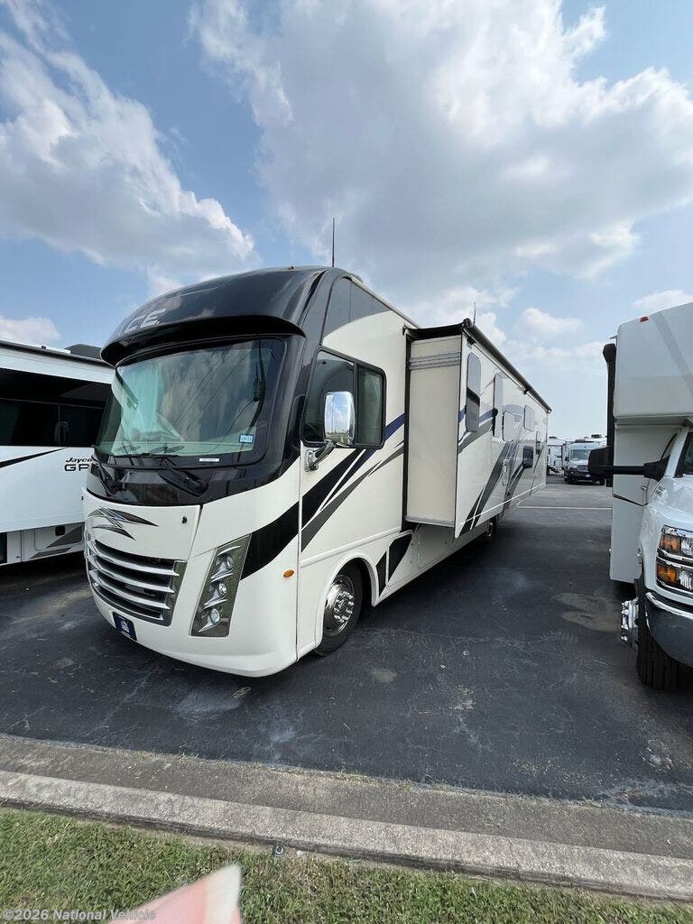 Used 2022  Thor Motor Coach A.C.E. 32.3 by Thor Motor Coach from National Vehicle in Tomball, TX