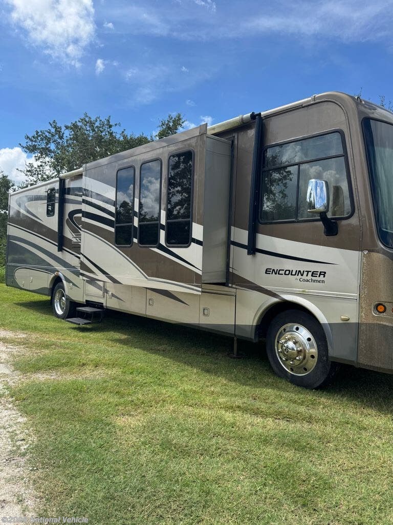 Used 2011  Coachmen Encounter 36KS by Coachmen from National Vehicle in Oneco, FL