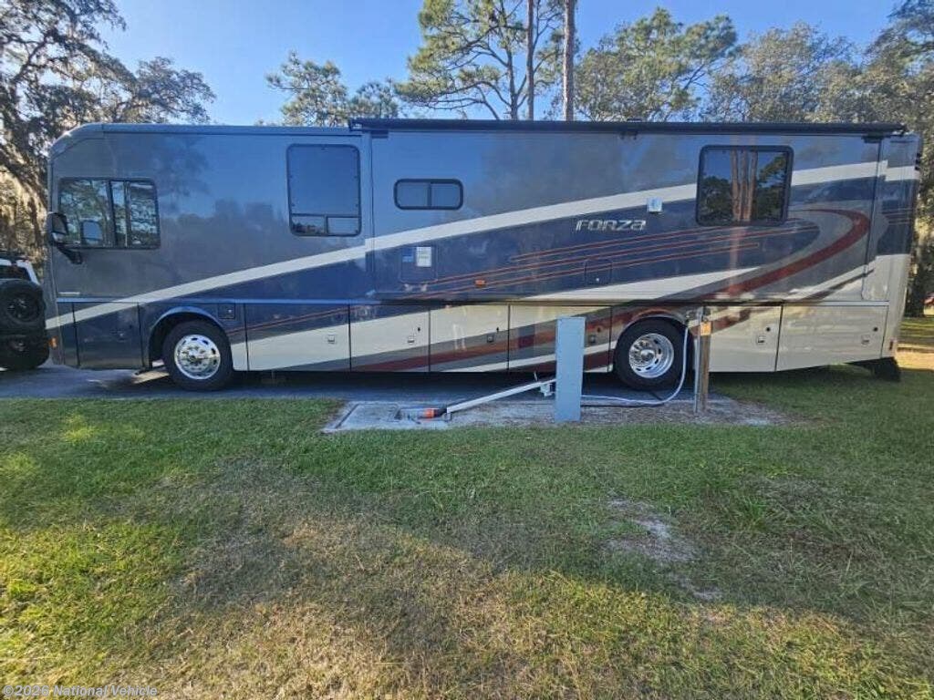 Used 2019  Winnebago Forza 36G by Winnebago from National Vehicle in Tampa, FL