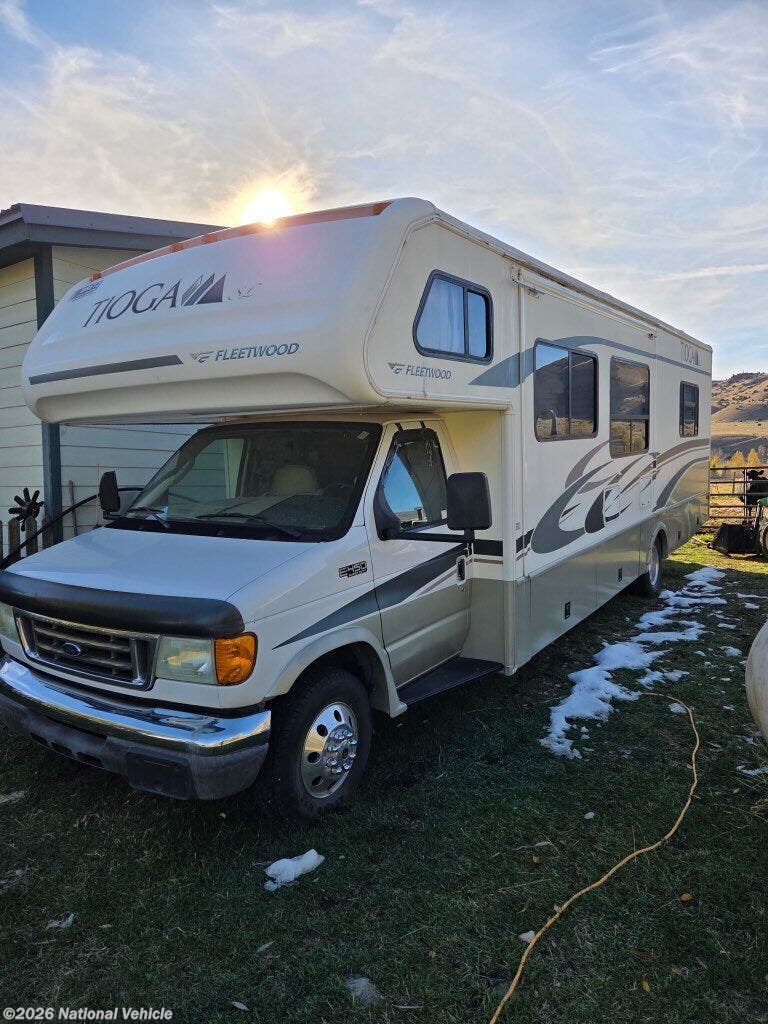 Used 2005  Fleetwood Tioga 31W by Fleetwood from National Vehicle in Mcalister, MT