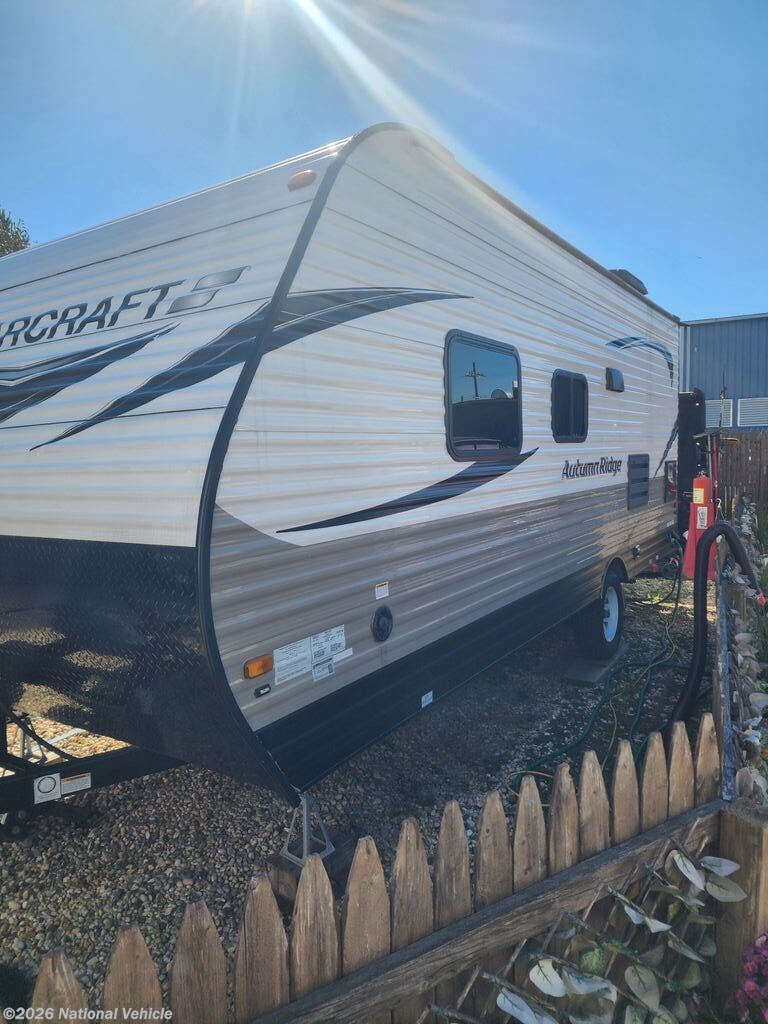 Used 2020  Starcraft Autumn Ridge Outfitter 182RB by Starcraft from National Vehicle in Lynbrook, NY