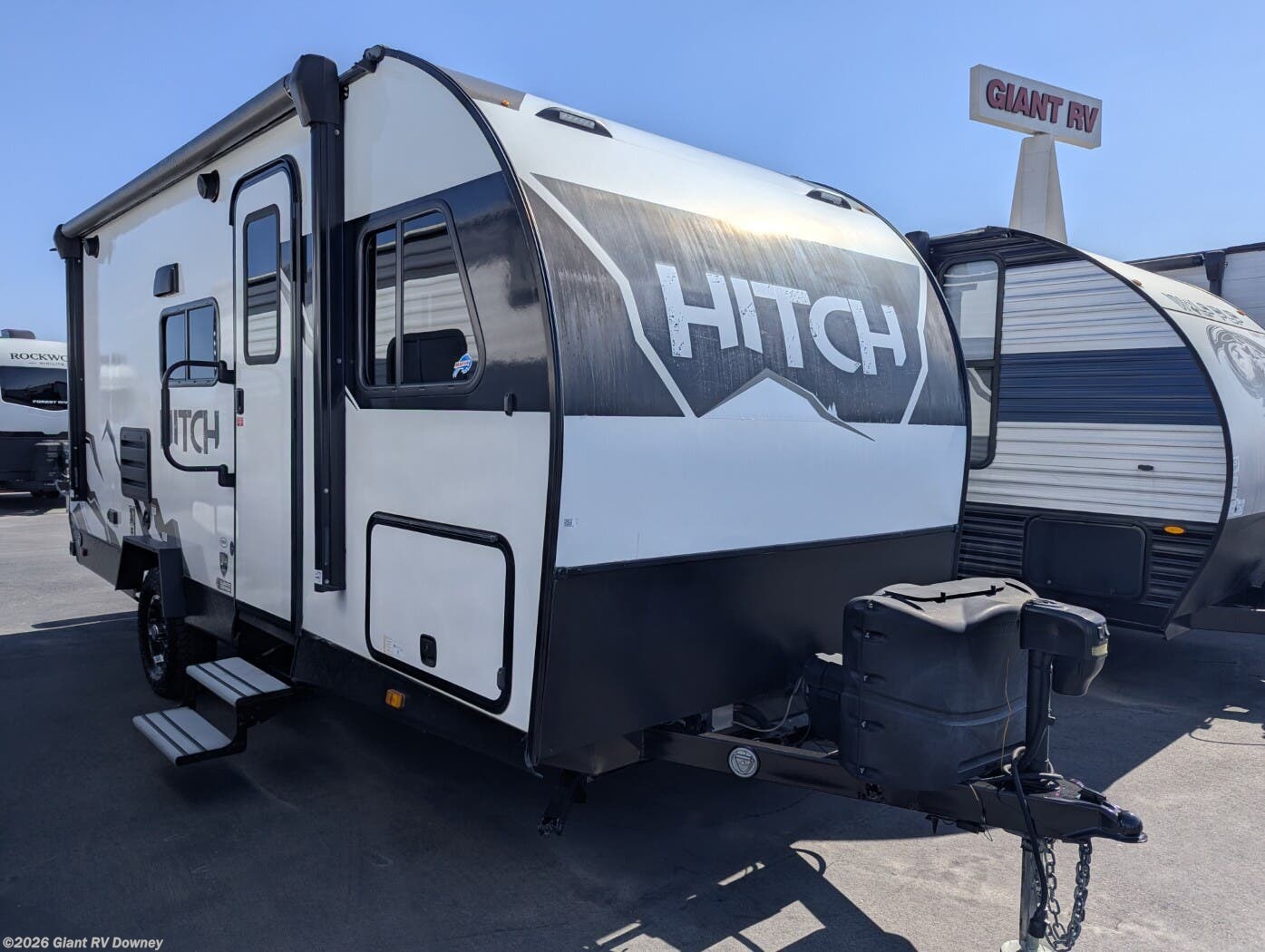 Used 2022 Cruiser RV Hitch 18BHS available in Downey, California