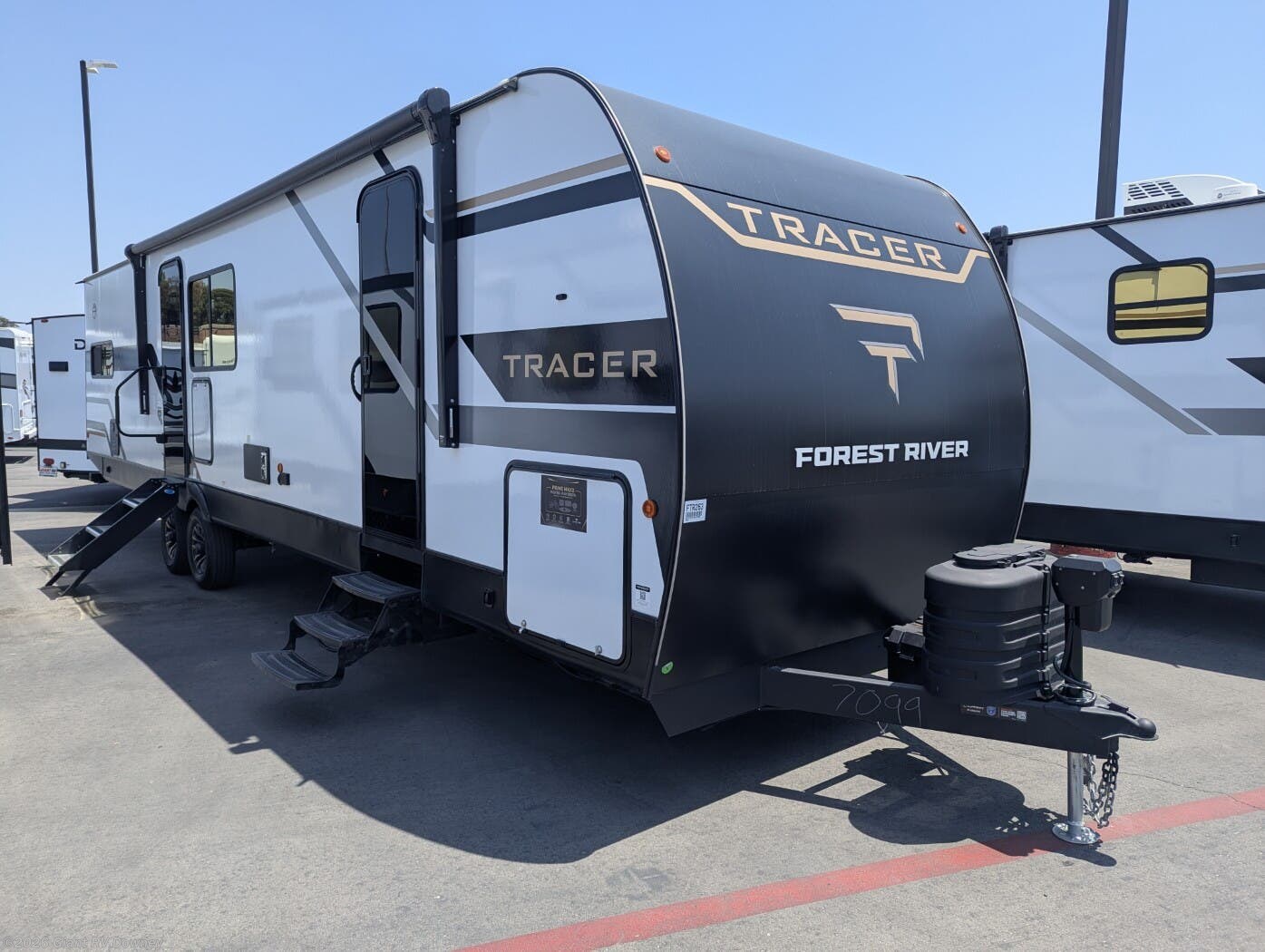 New 2026 Prime Time Tracer 295DB available in Downey, California