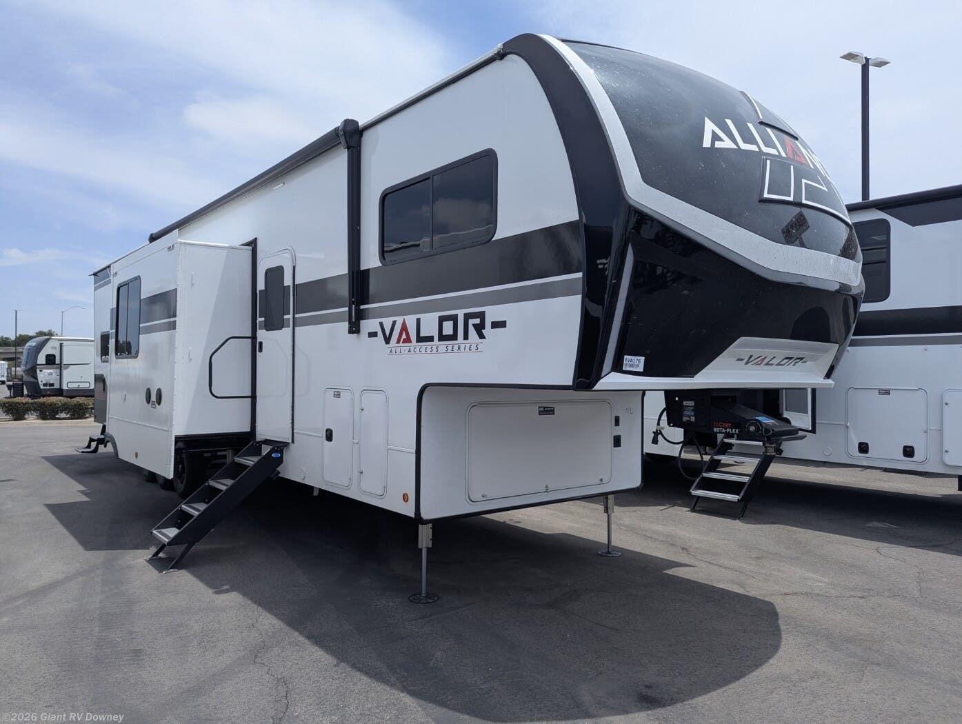 New 2026 Alliance RV Valor 40A14 available in Downey, California