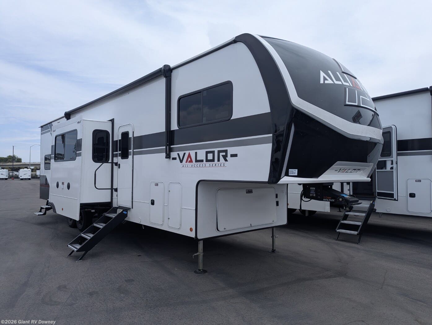 New 2026 Alliance RV Valor 35A14 available in Downey, California
