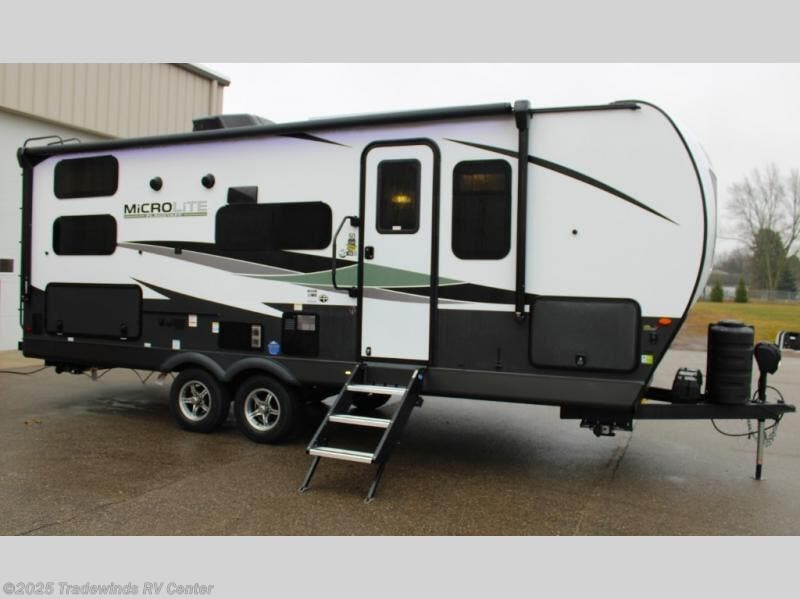 New 2025 Forest River Flagstaff Micro Lite 25BRDS available in Clio, Michigan