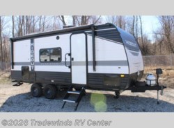New 2025 CrossRoads Hampton 395BAM available in Clio, Michigan