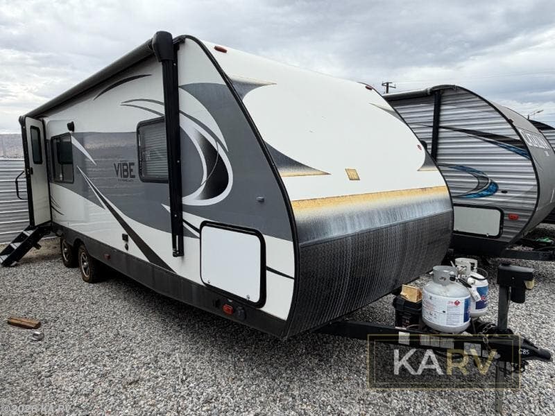 Used 2019 Forest River Vibe Extreme Lite 258RKS available in Desert Hot Springs, California