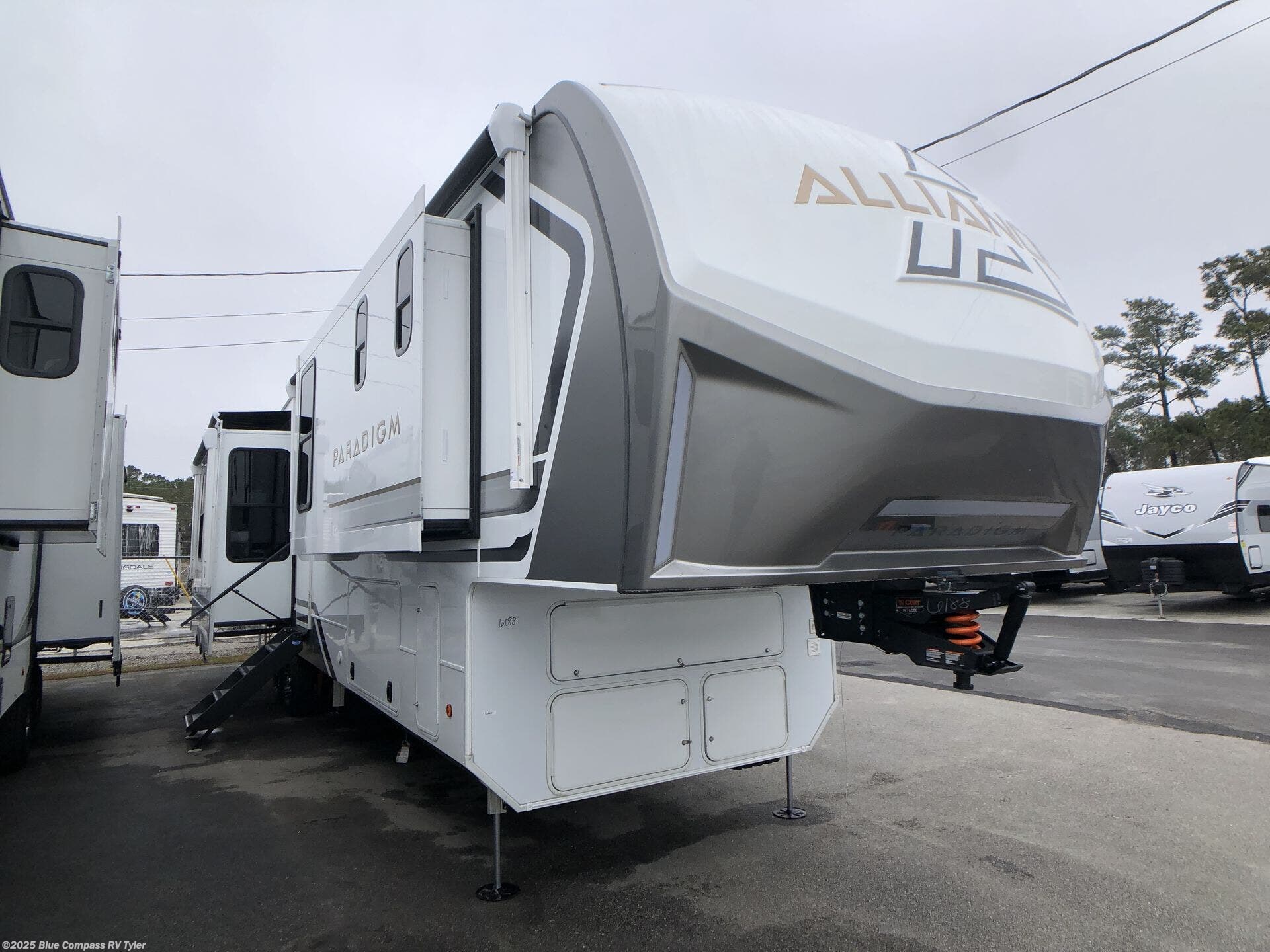 New 2025 Alliance RV Paradigm 382RK available in Tyler, Texas