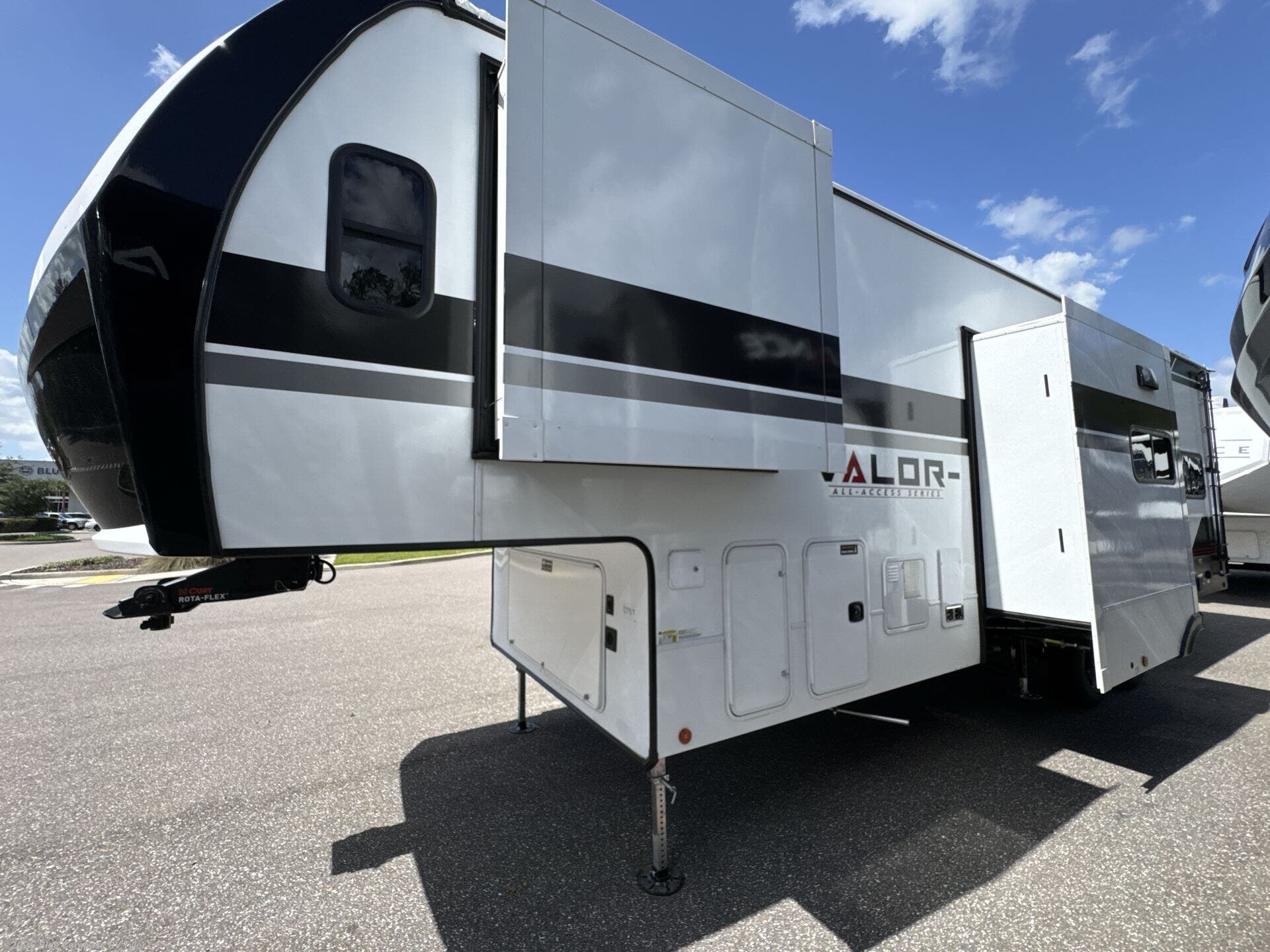 New 2026 Alliance RV Valor All-Access 32A10 available in Tyler, Texas