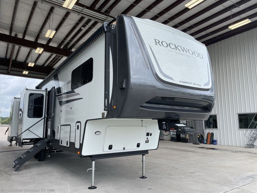 New 2026 Forest River Rockwood Signature 404SRK available in Tyler, Texas